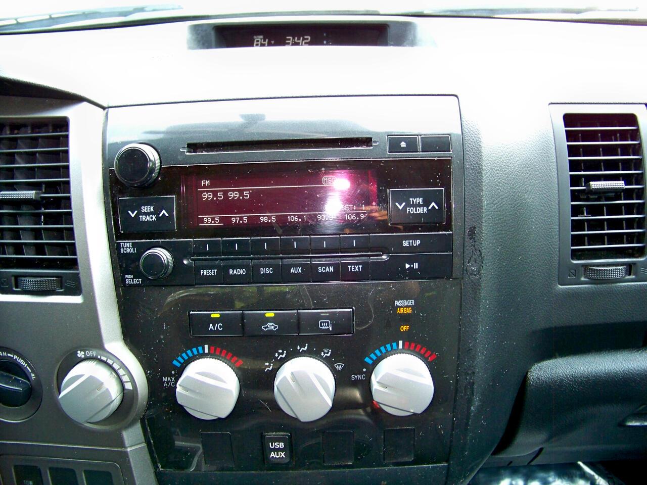 Toyota Tundra Tundra-Grade 5.7L FFV Double Cab 4WD 2010