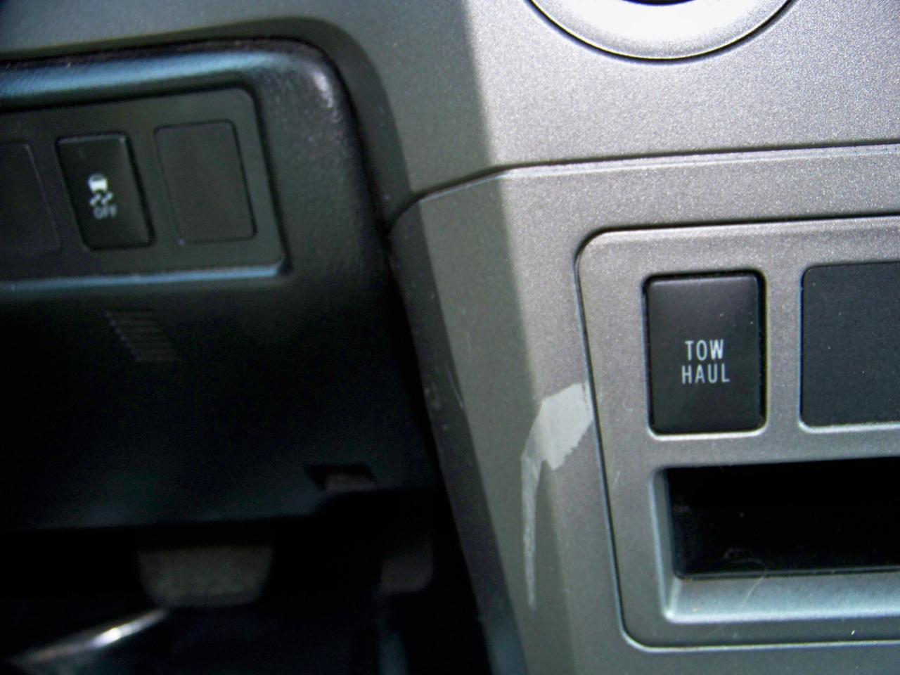 Toyota Tundra Tundra-Grade 5.7L FFV Double Cab 4WD 2010