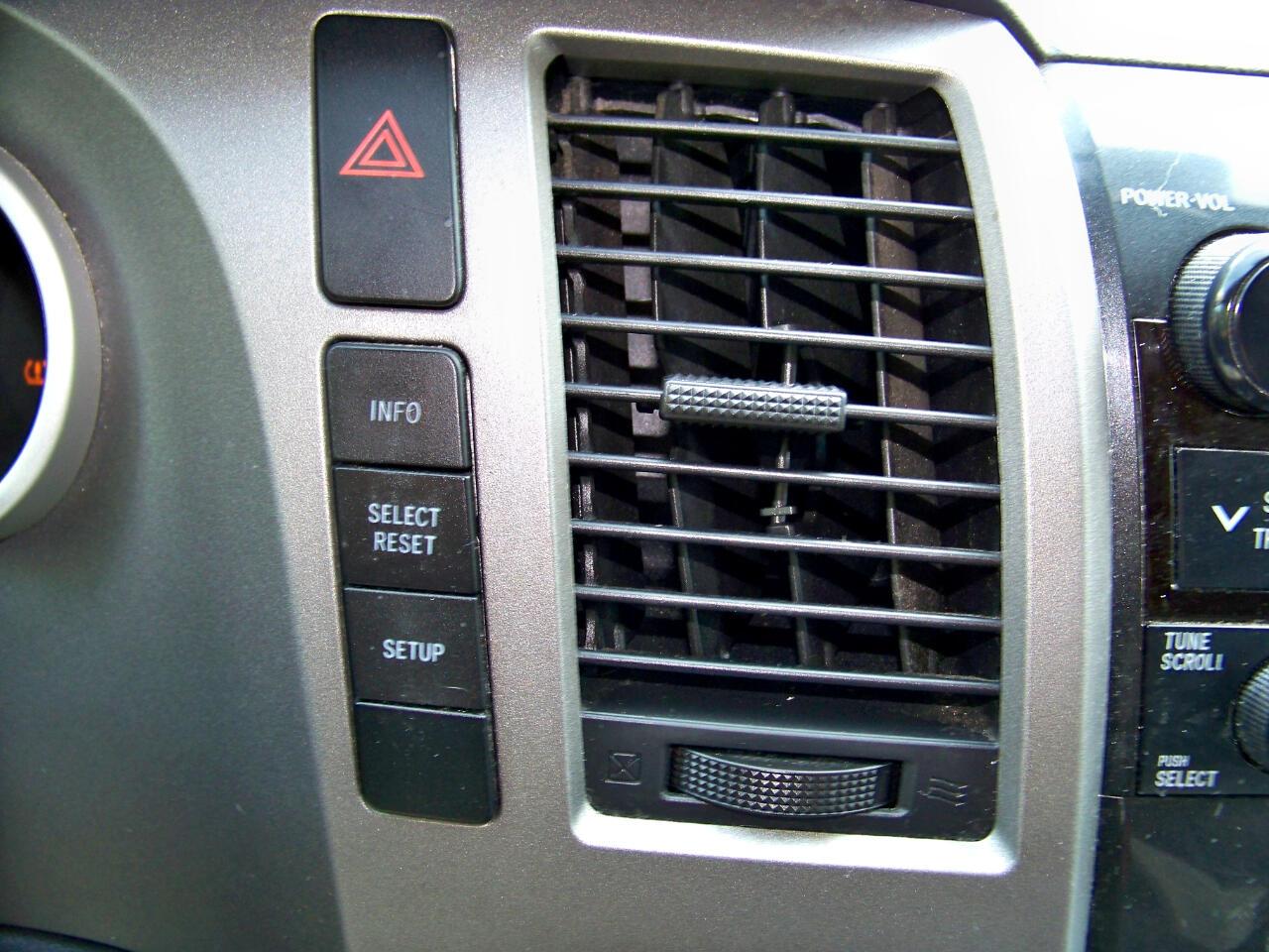Toyota Tundra Tundra-Grade 5.7L FFV Double Cab 4WD 2010