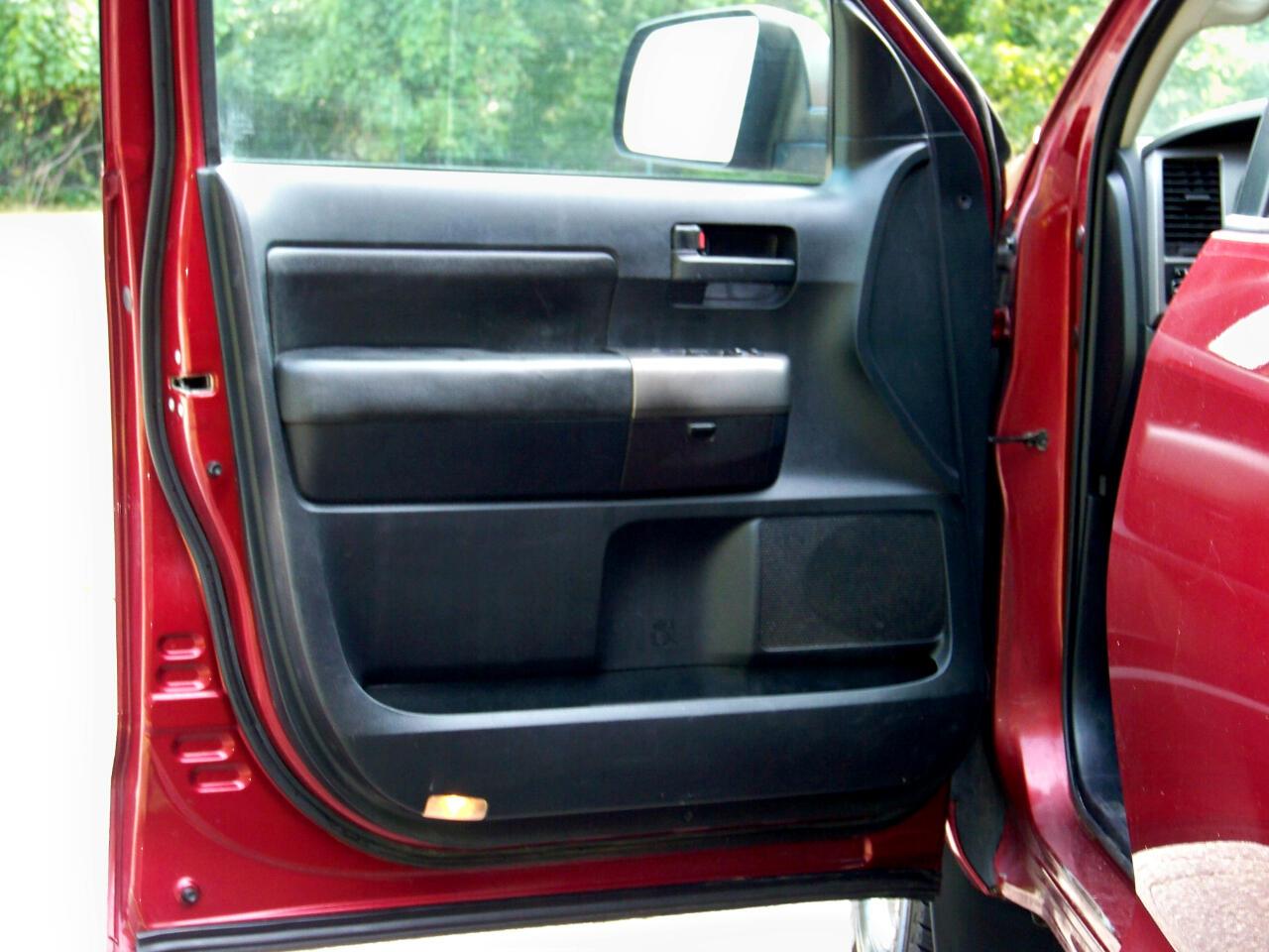 Toyota Tundra Tundra-Grade 5.7L FFV Double Cab 4WD 2010