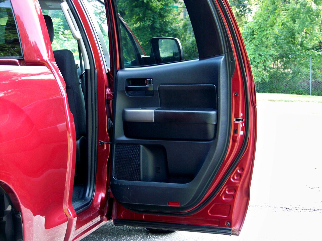 Toyota Tundra Tundra-Grade 5.7L FFV Double Cab 4WD 2010