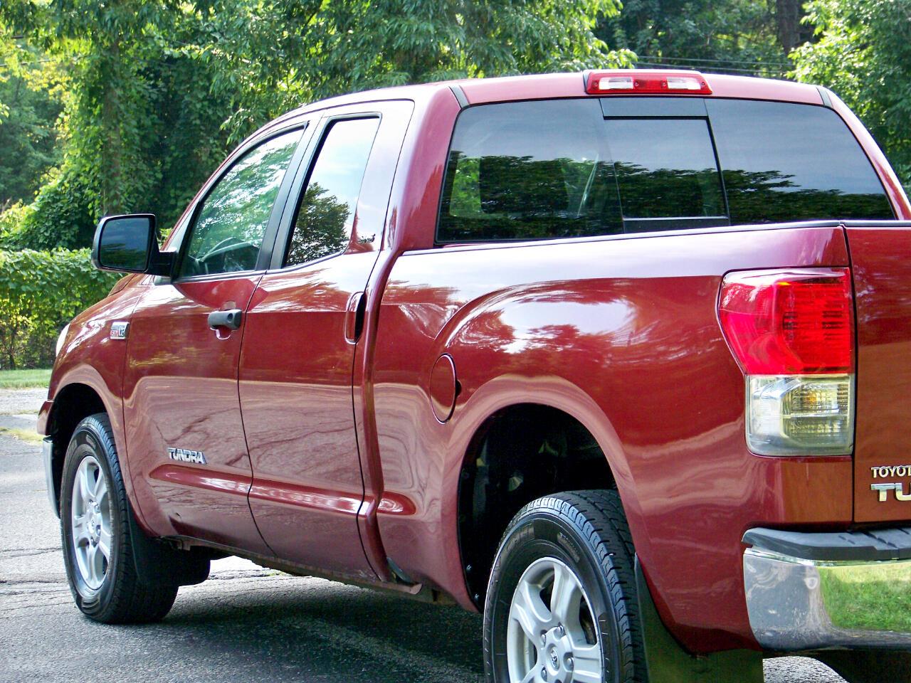 Toyota Tundra Tundra-Grade 5.7L FFV Double Cab 4WD 2010