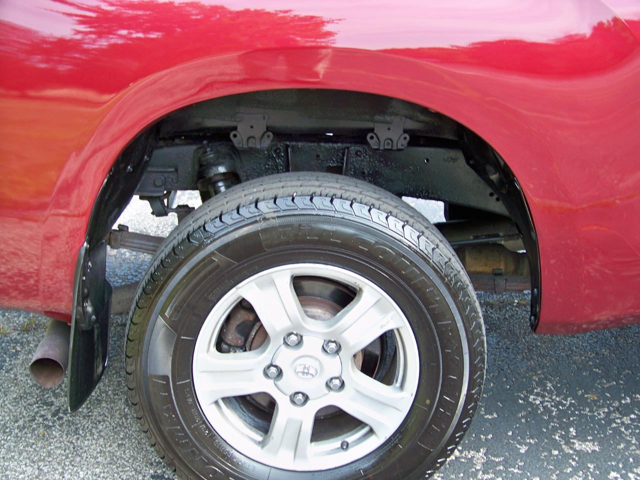 Toyota Tundra Tundra-Grade 5.7L FFV Double Cab 4WD 2010