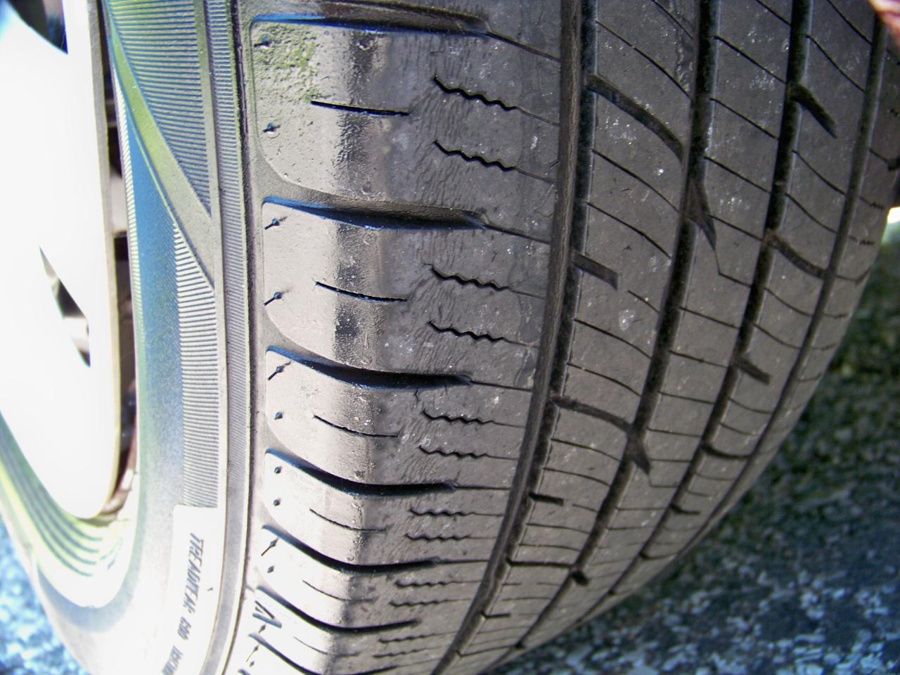 Volkswagen Passat 2.5L S W/Appearance 2013