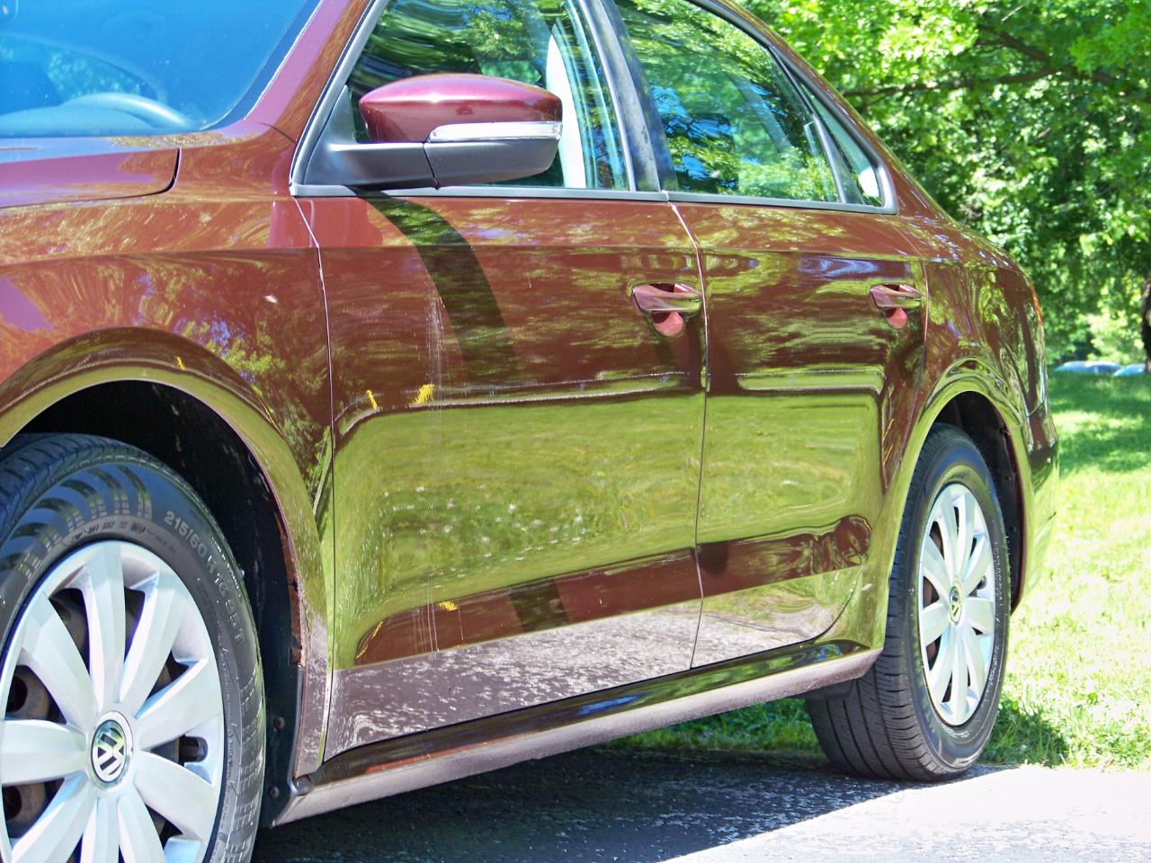 Volkswagen Passat 2.5L S W/Appearance 2013