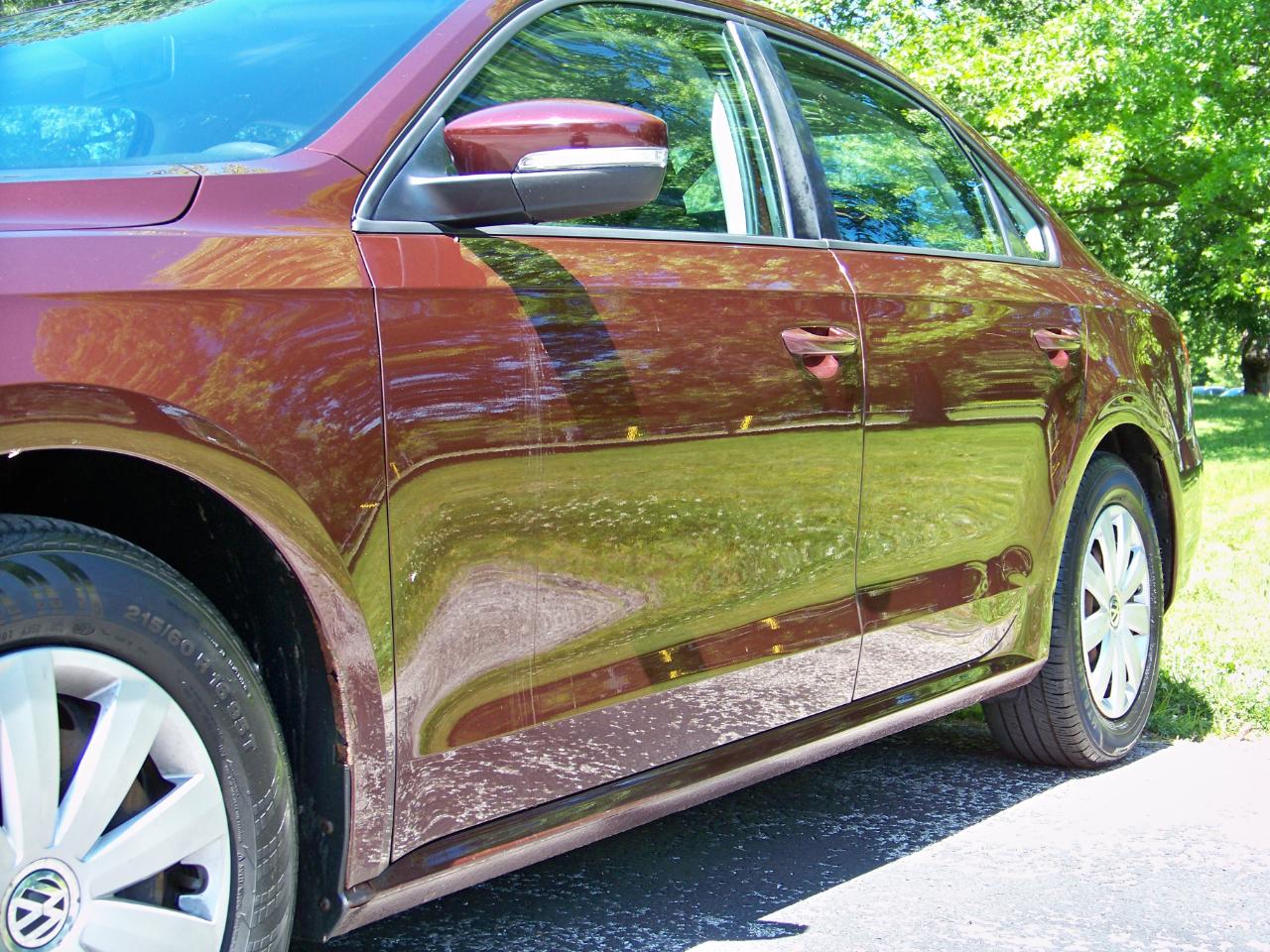 Volkswagen Passat 2.5L S W/Appearance 2013