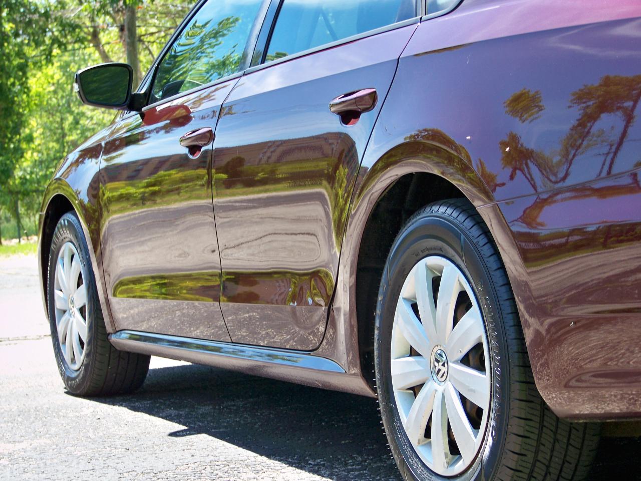 Volkswagen Passat 2.5L S W/Appearance 2013