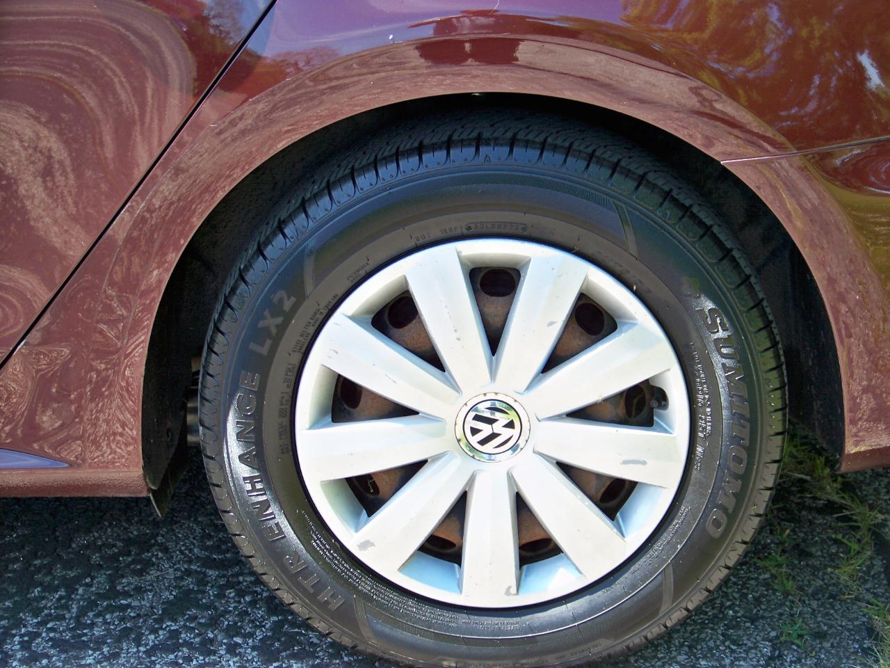 Volkswagen Passat 2.5L S W/Appearance 2013