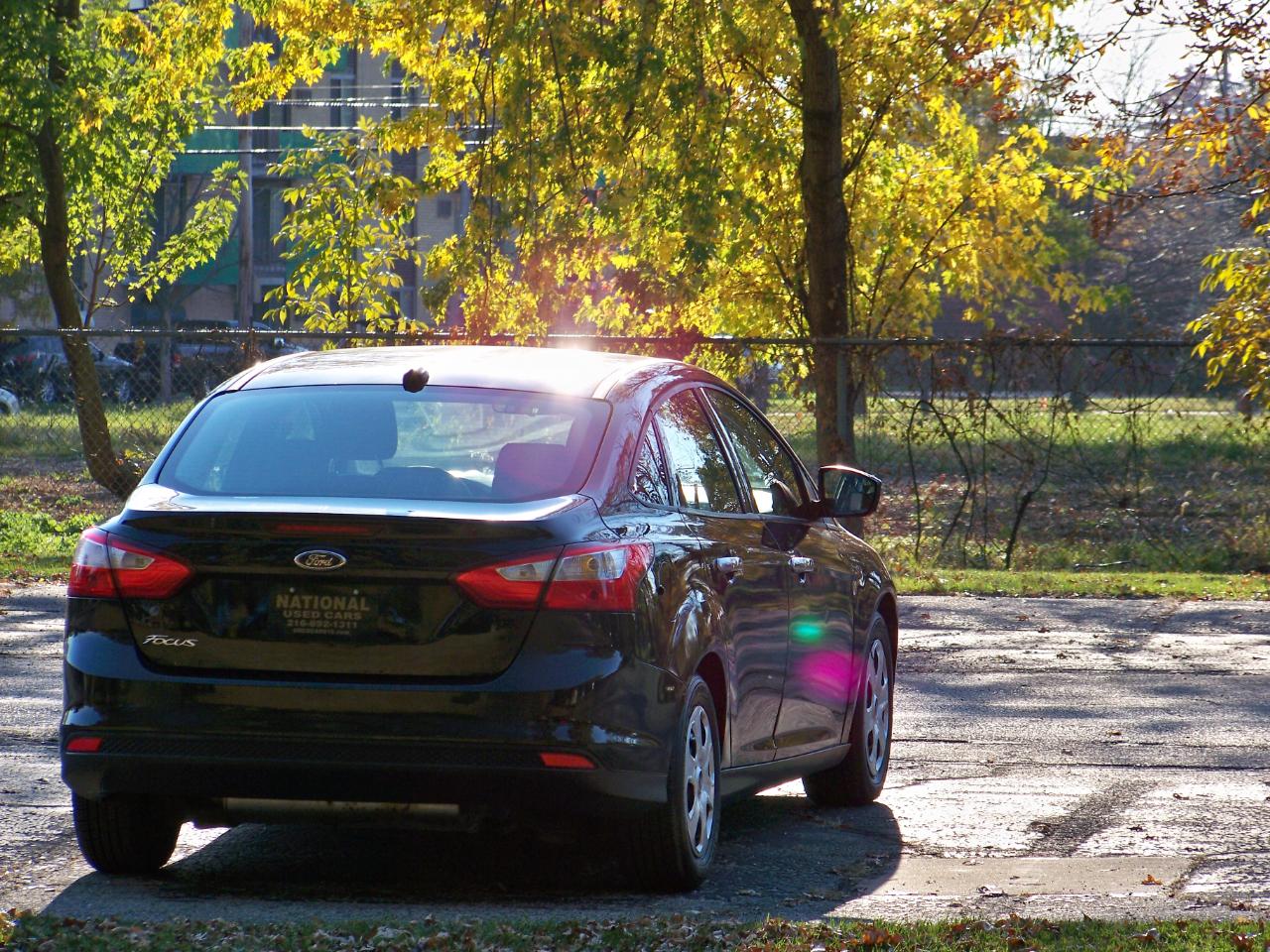 Ford Focus S Sedan 2012