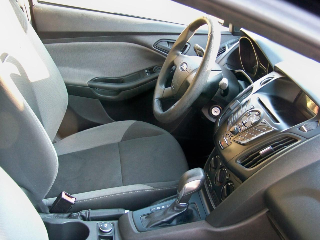Ford Focus S Sedan 2012