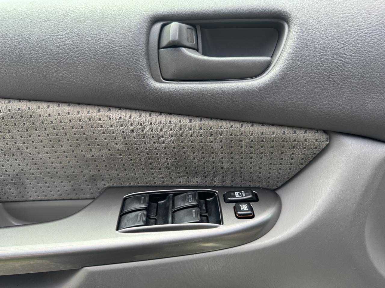 Toyota Sienna LE 8-Passenger 2009