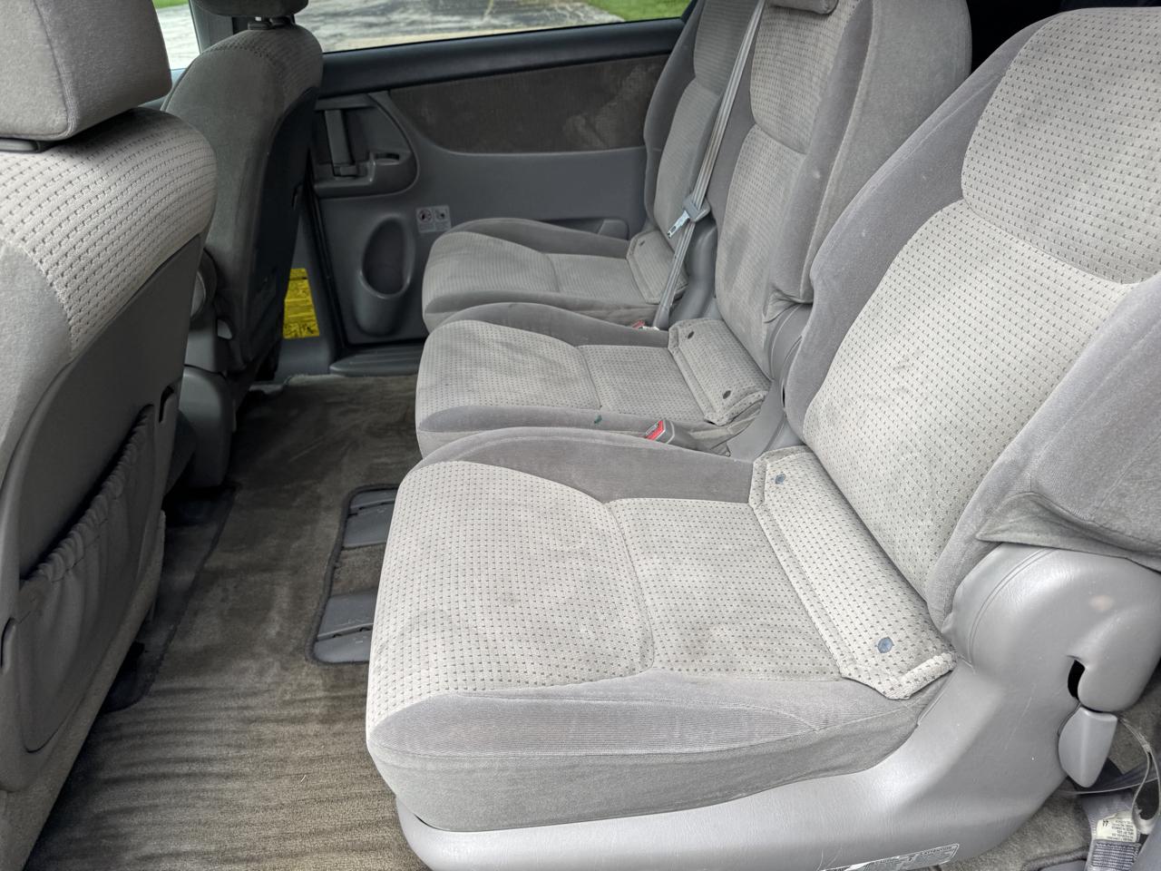 Toyota Sienna LE 8-Passenger 2009