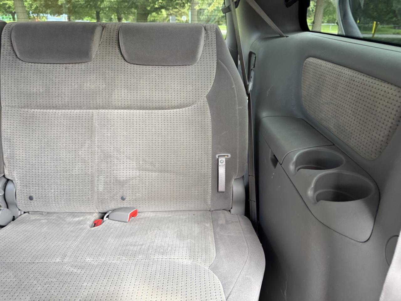 Toyota Sienna LE 8-Passenger 2009