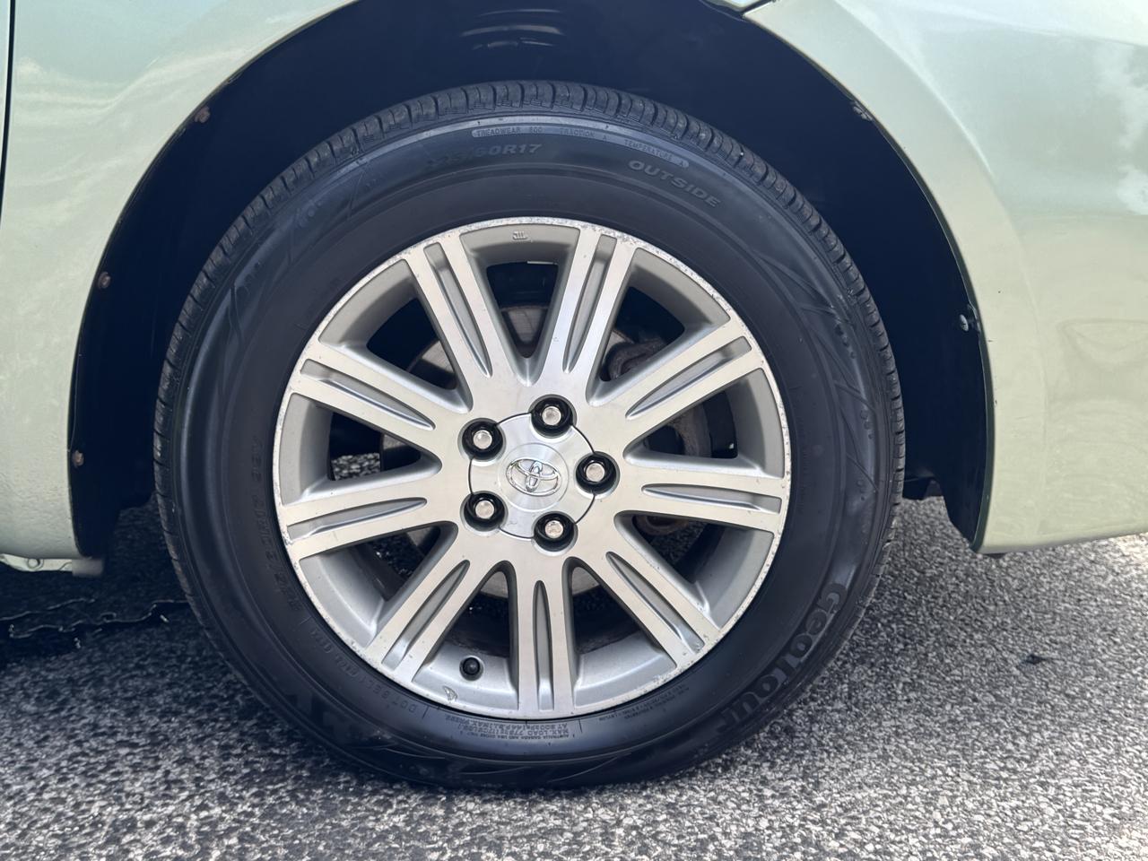 Toyota Sienna LE 8-Passenger 2009