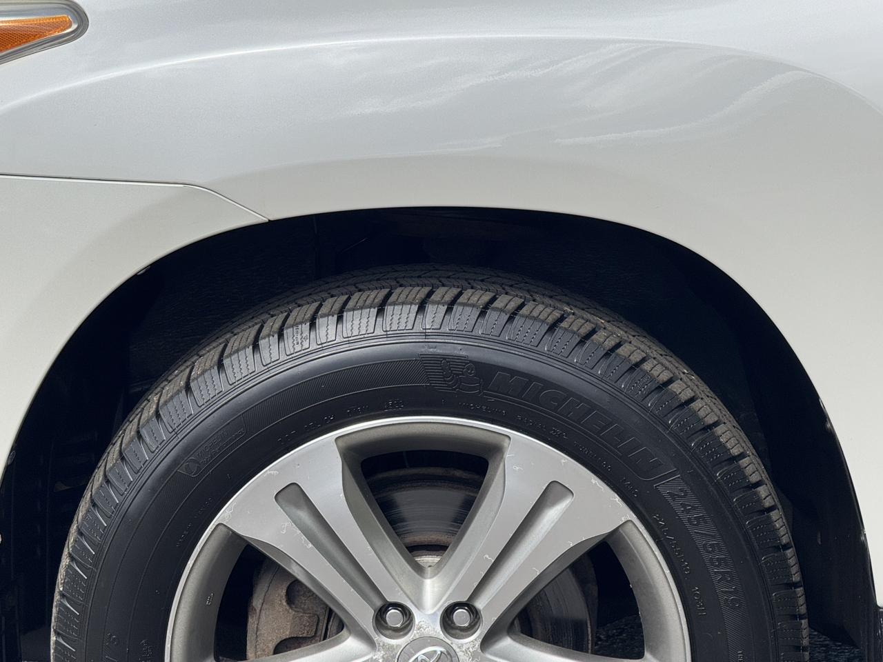Toyota Highlander photo 23
