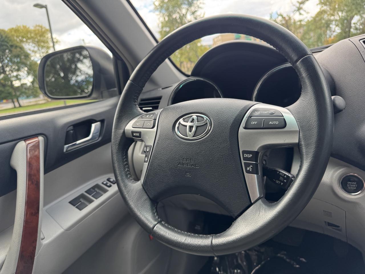 Toyota Highlander photo 61