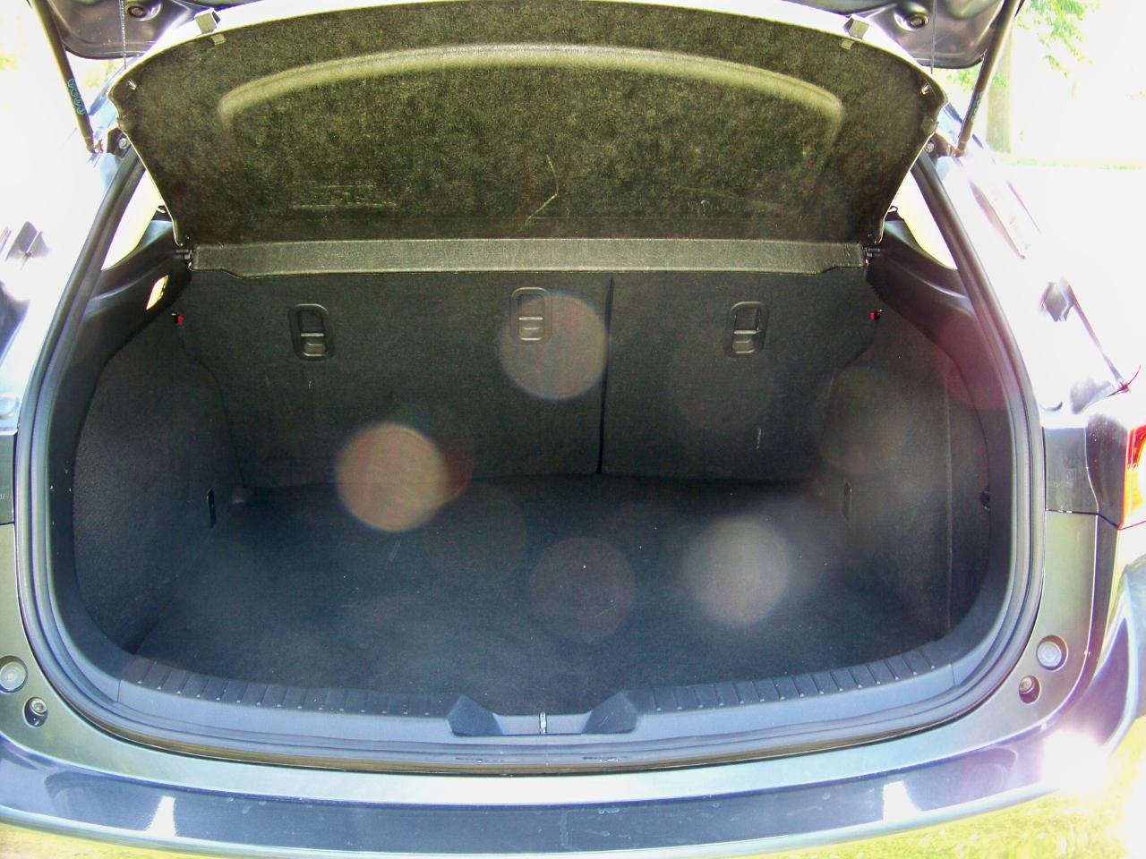 Mazda MAZDA3 i Touring 4D Hatchback 2014