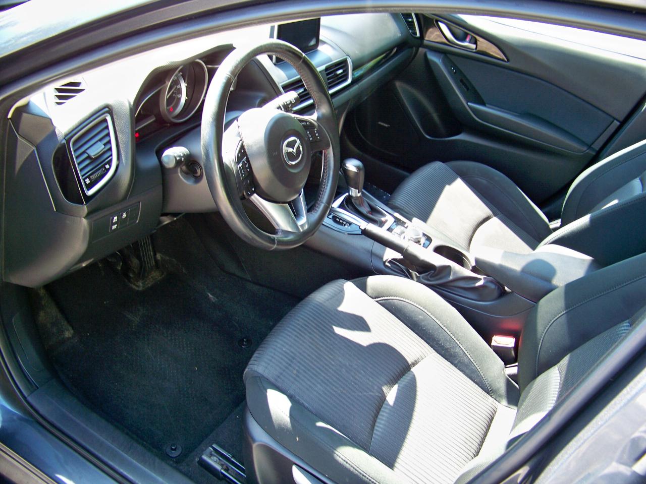 Mazda MAZDA3 i Touring 4D Hatchback 2014