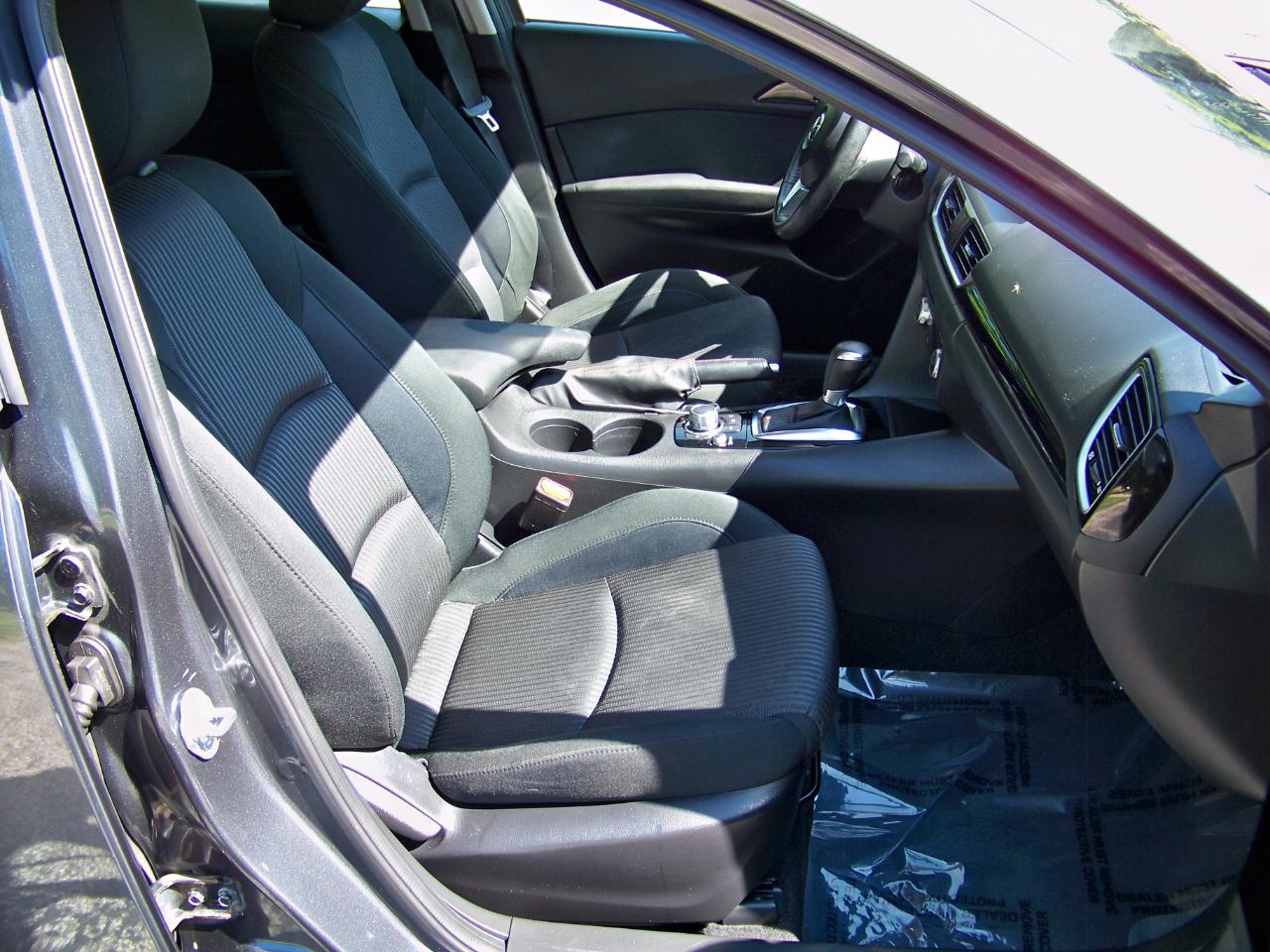 Mazda MAZDA3 i Touring 4D Hatchback 2014