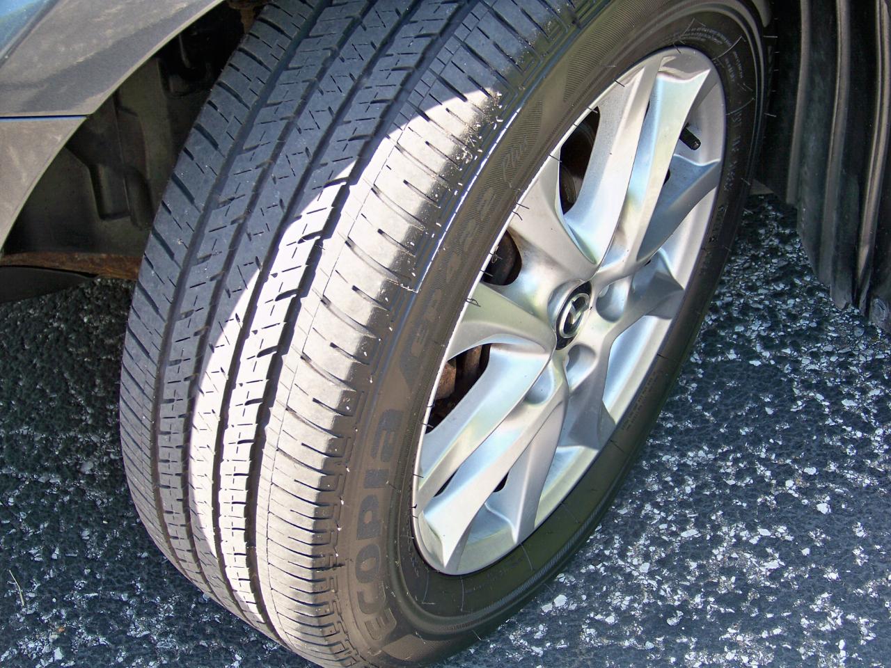 Mazda MAZDA3 i Touring 4D Hatchback 2014