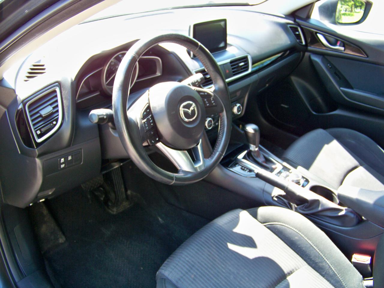 Mazda MAZDA3 i Touring 4D Hatchback 2014