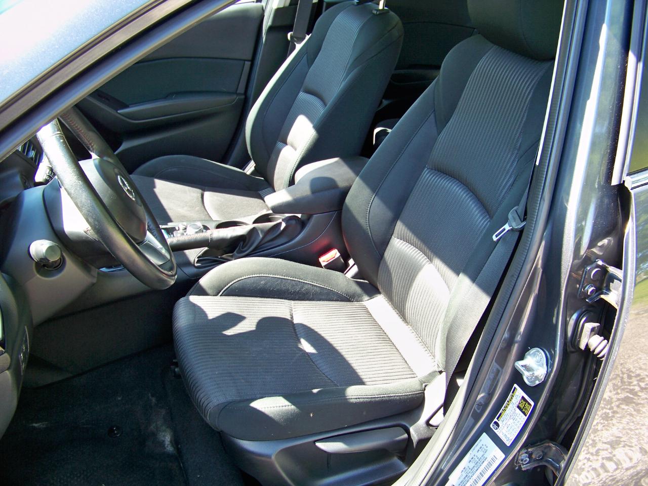 Mazda MAZDA3 i Touring 4D Hatchback 2014