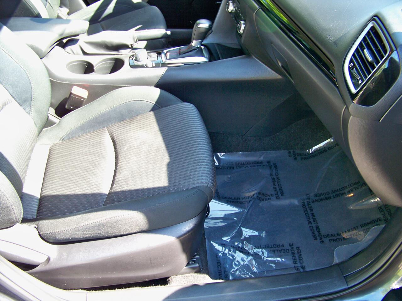 Mazda MAZDA3 i Touring 4D Hatchback 2014