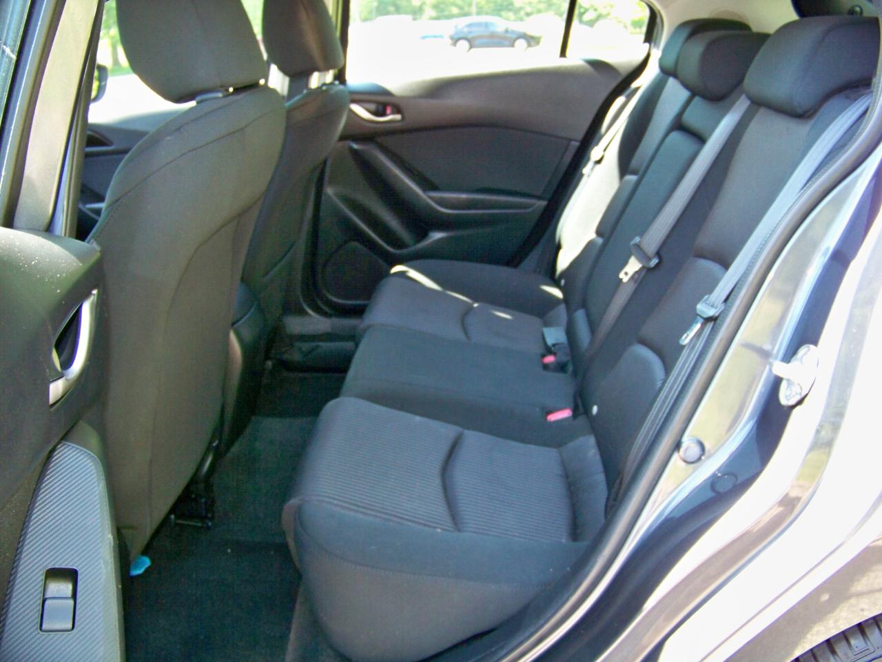 Mazda MAZDA3 i Touring 4D Hatchback 2014