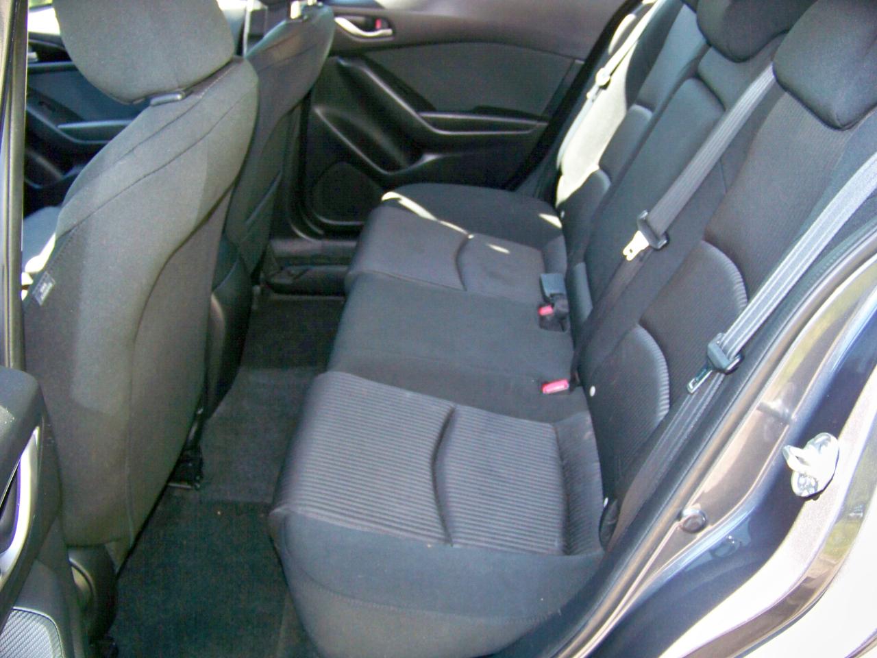 Mazda MAZDA3 i Touring 4D Hatchback 2014