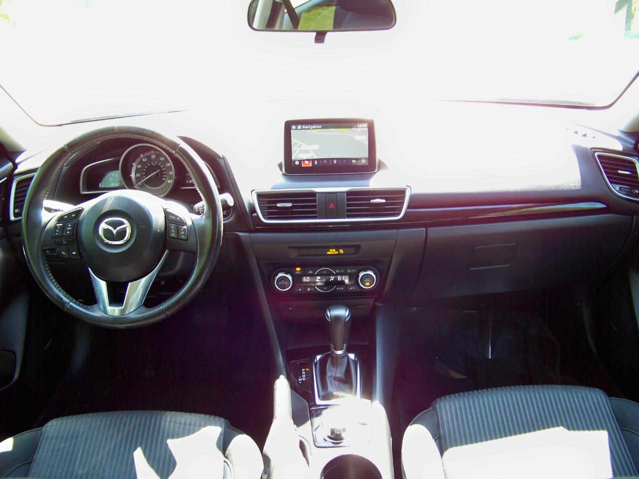 Mazda MAZDA3 i Touring 4D Hatchback 2014