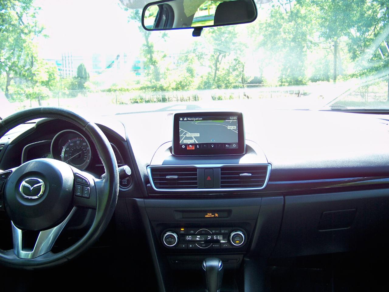 Mazda MAZDA3 i Touring 4D Hatchback 2014