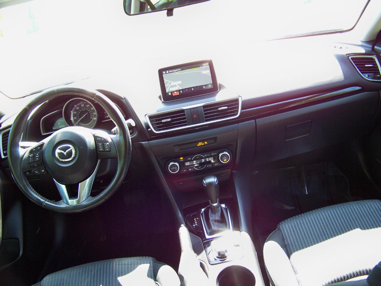 Mazda MAZDA3 i Touring 4D Hatchback 2014