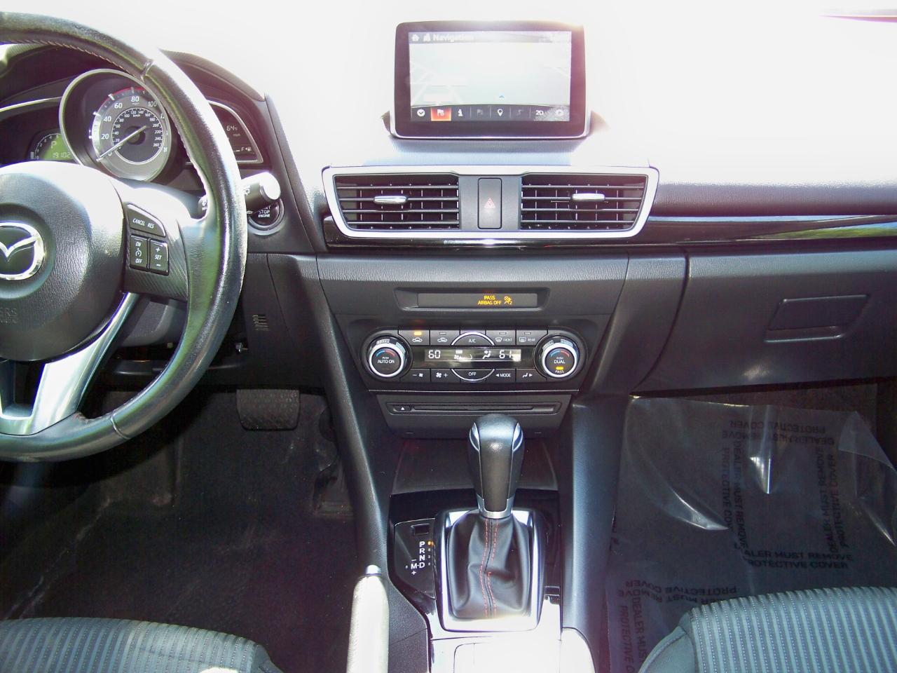 Mazda MAZDA3 i Touring 4D Hatchback 2014