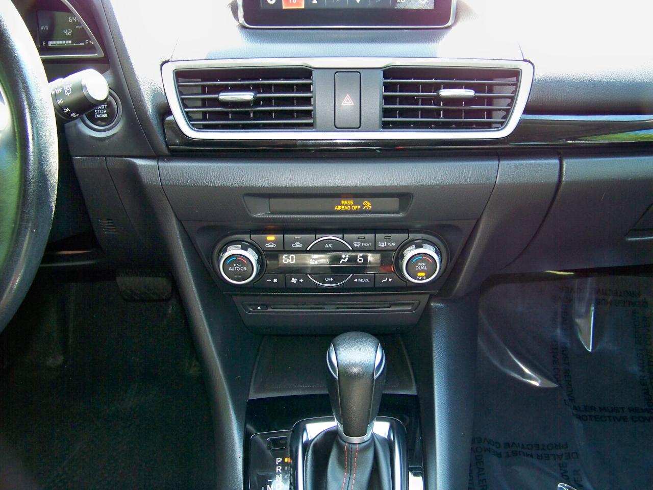 Mazda MAZDA3 i Touring 4D Hatchback 2014