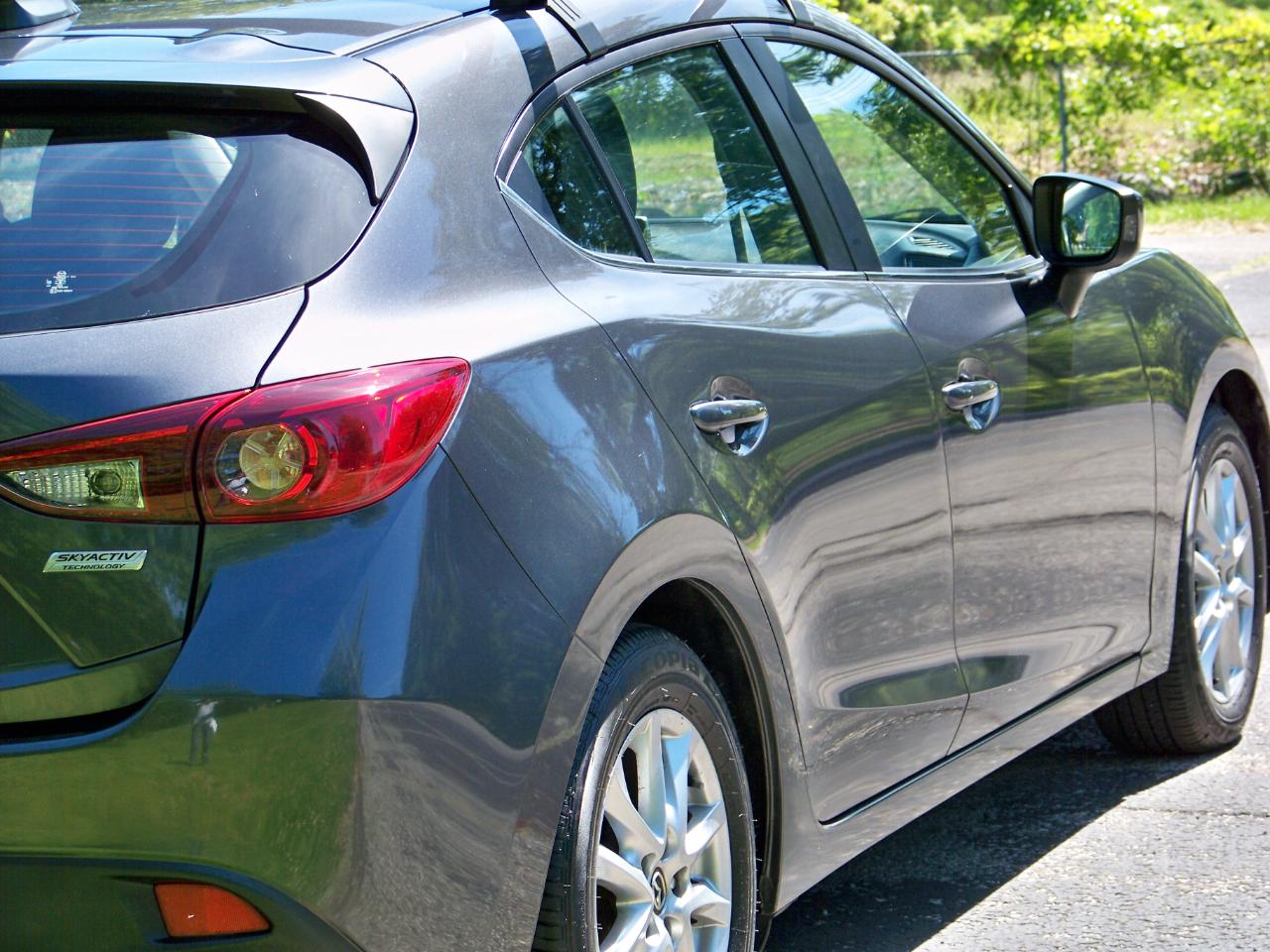 Mazda MAZDA3 i Touring 4D Hatchback 2014