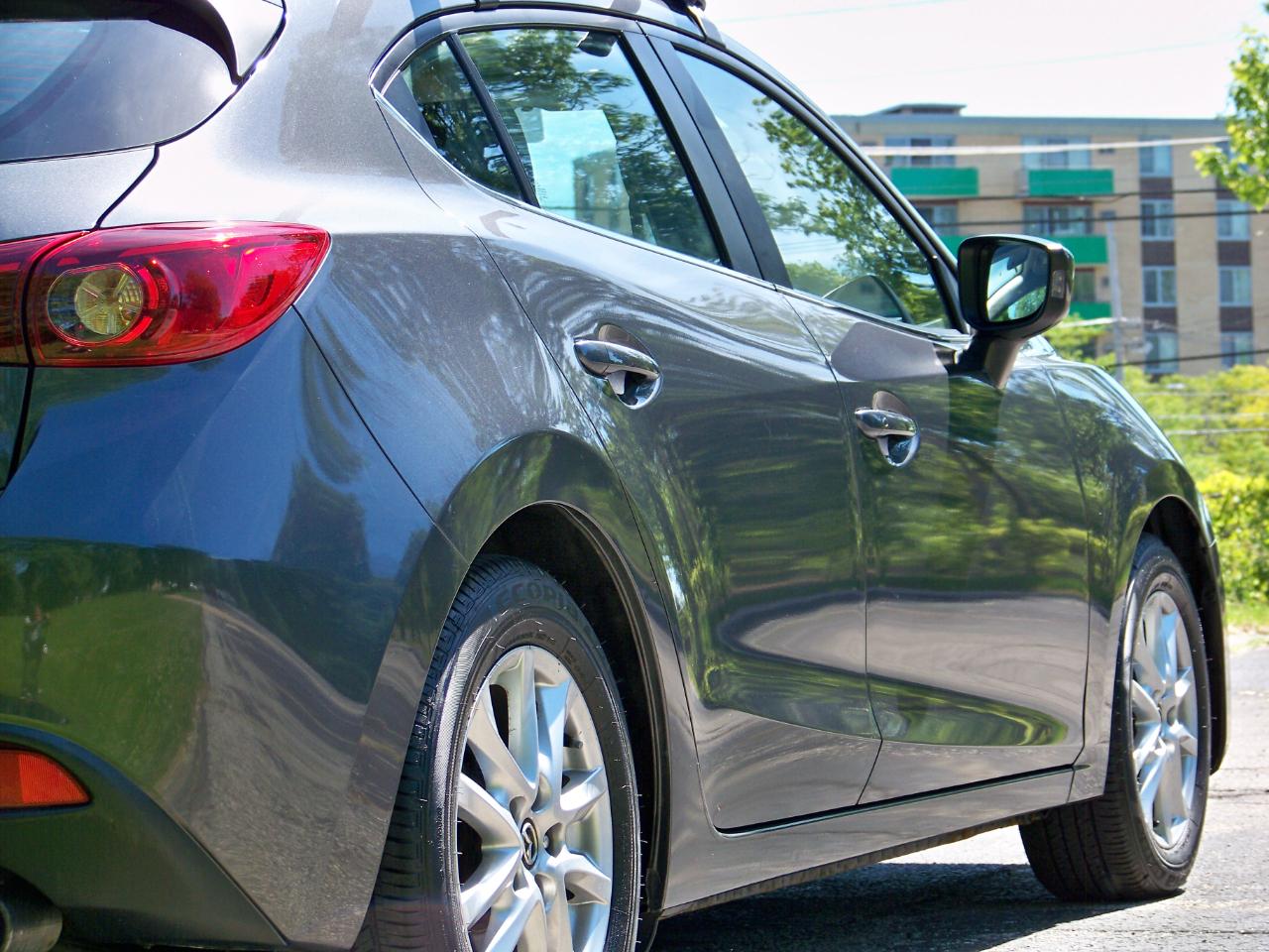 Mazda MAZDA3 i Touring 4D Hatchback 2014
