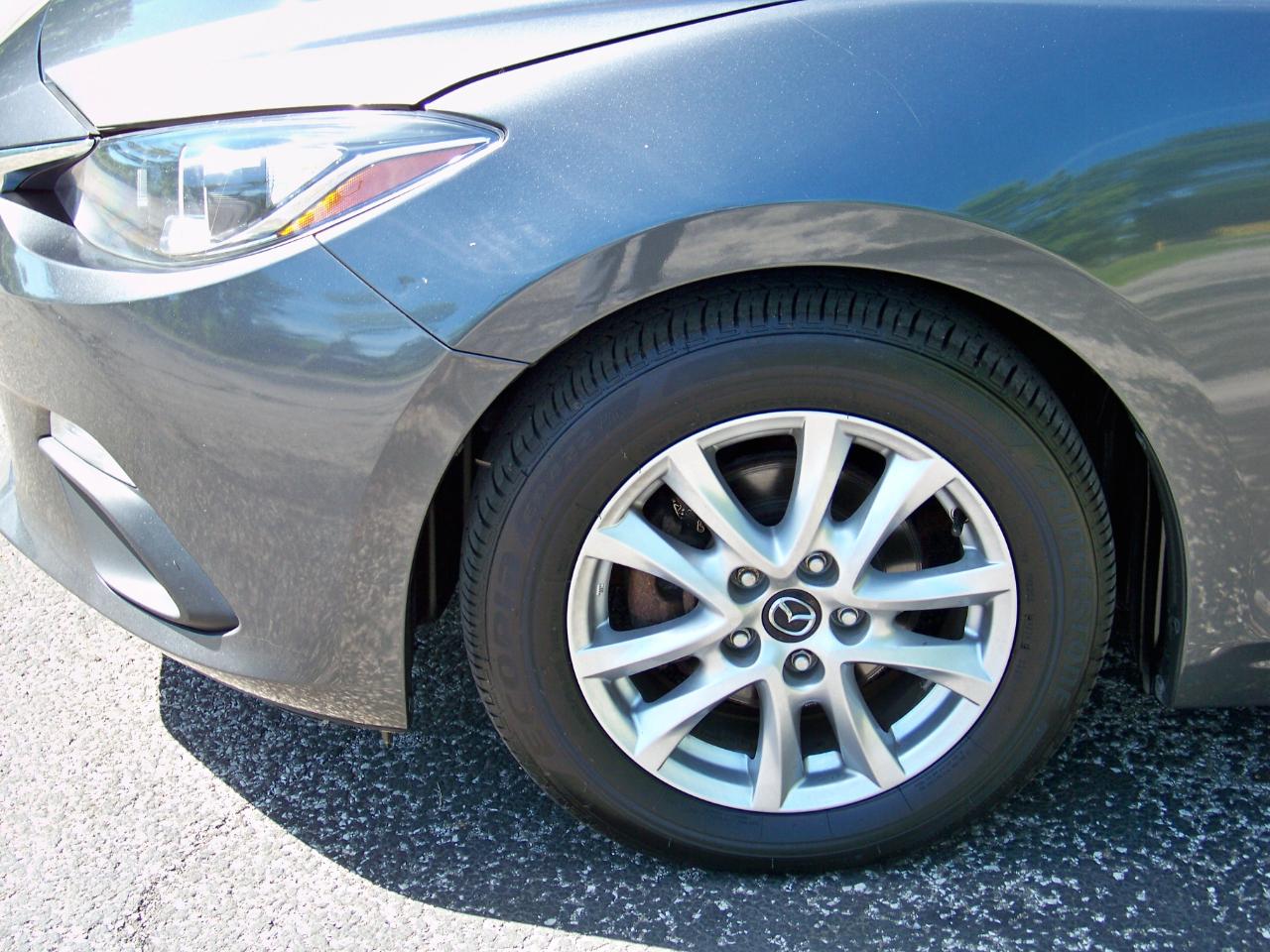 Mazda MAZDA3 i Touring 4D Hatchback 2014