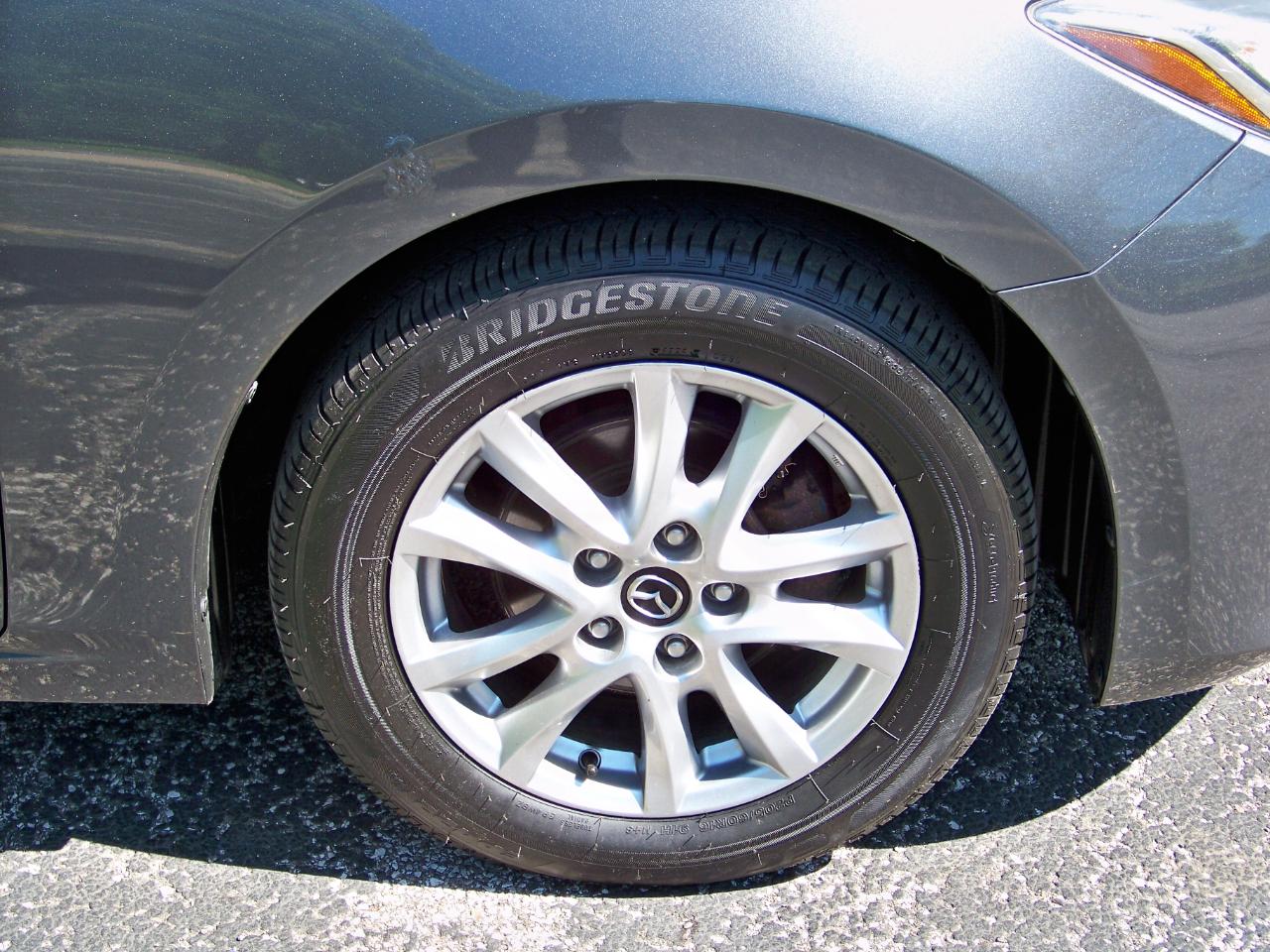 Mazda MAZDA3 i Touring 4D Hatchback 2014