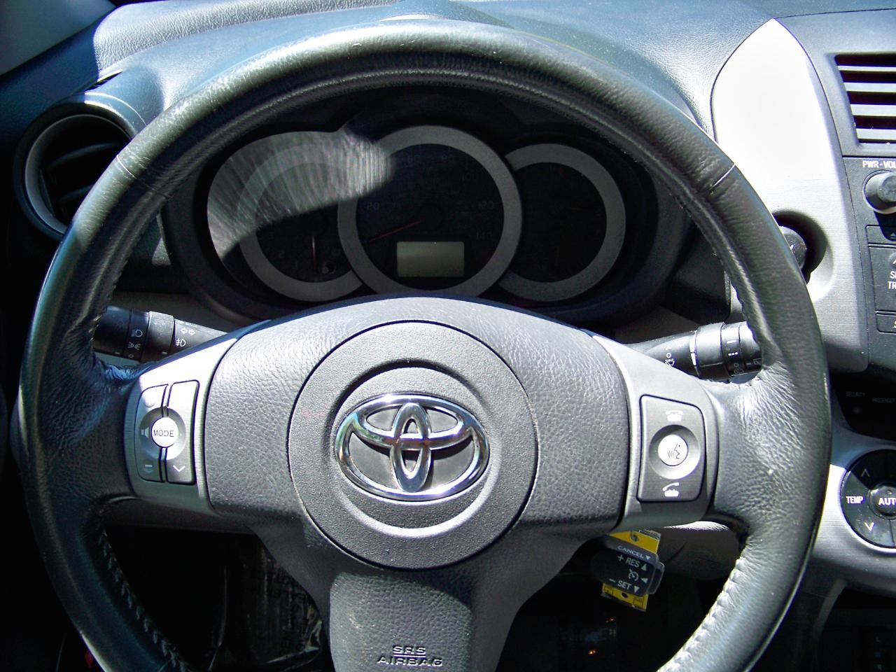 Toyota RAV4 Limited I4 4WD 2008