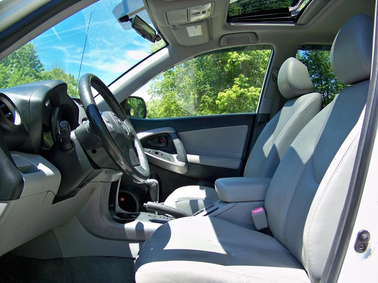 Toyota RAV4 Limited I4 4WD 2008