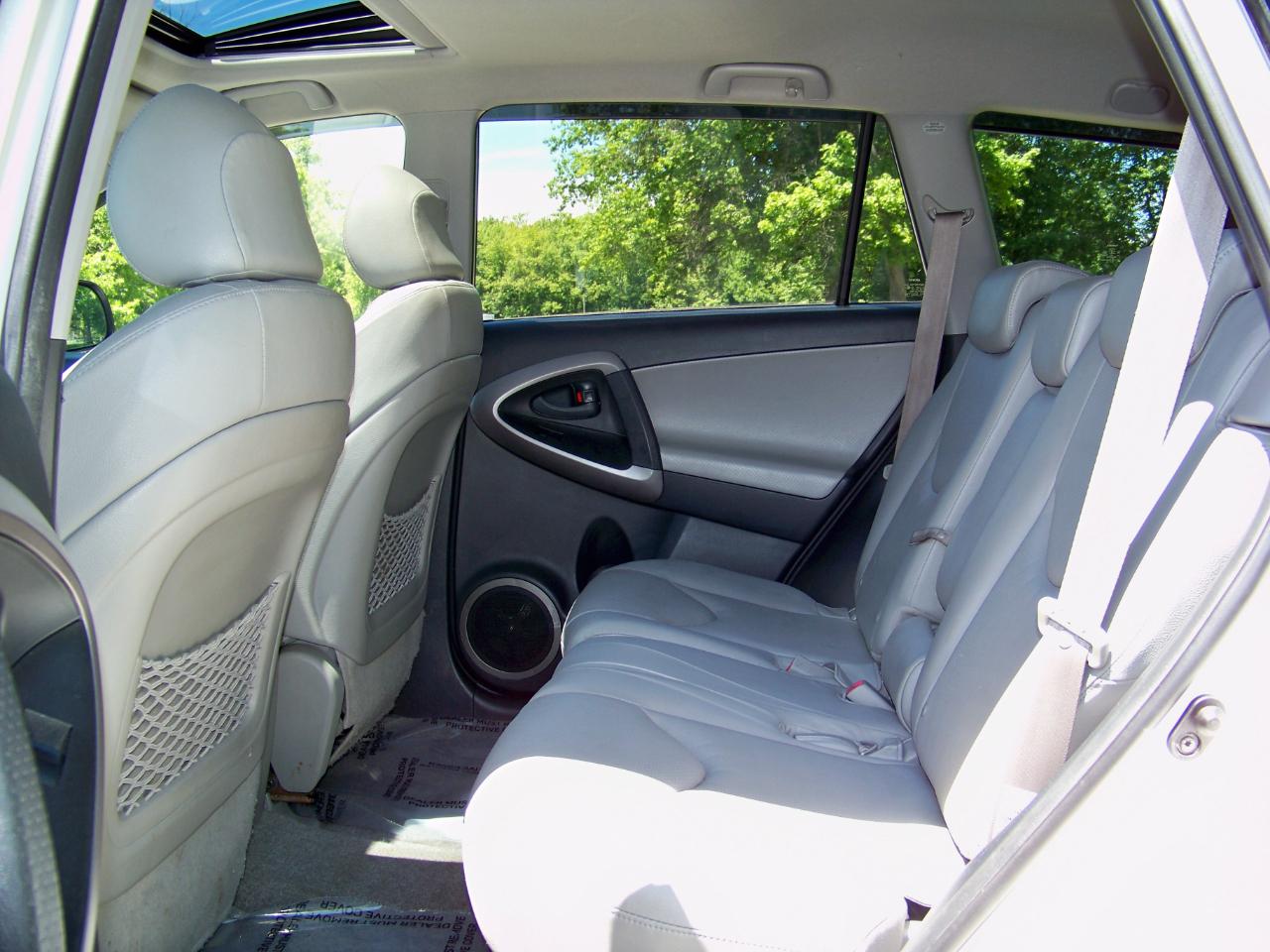 Toyota RAV4 Limited I4 4WD 2008
