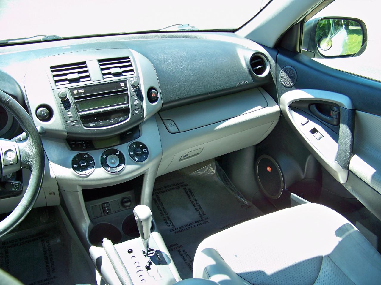 Toyota RAV4 Limited I4 4WD 2008