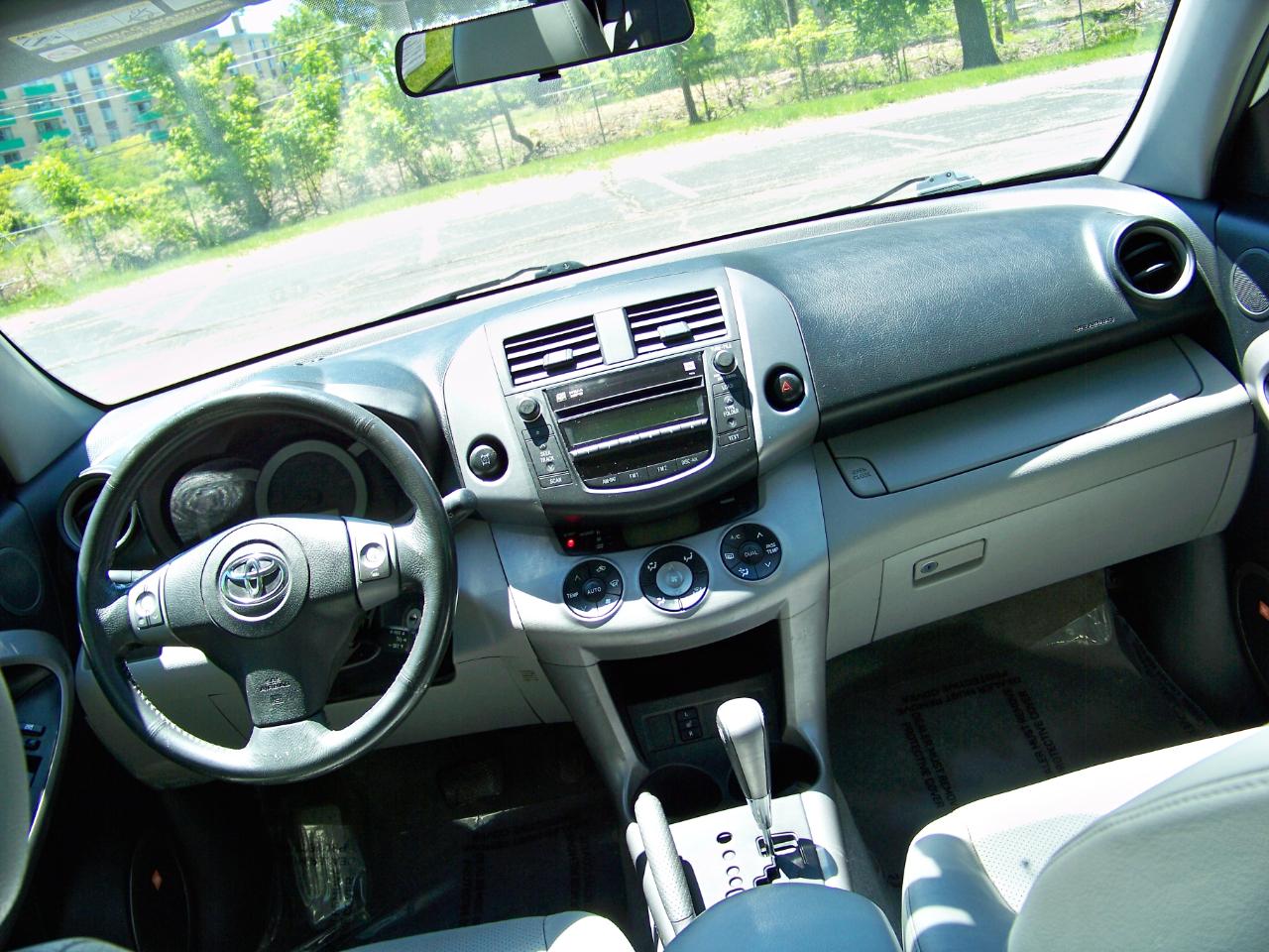 Toyota RAV4 Limited I4 4WD 2008