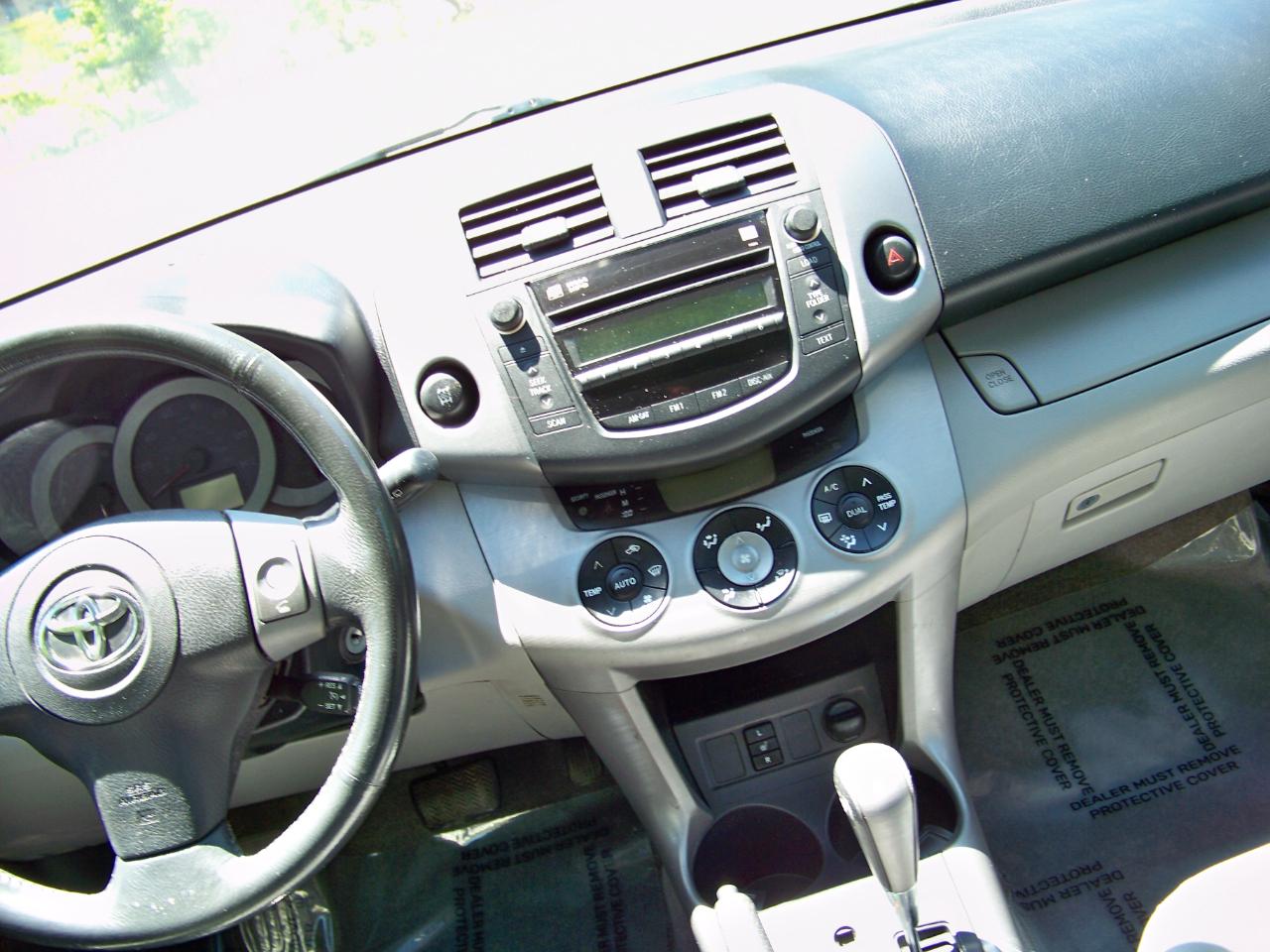 Toyota RAV4 Limited I4 4WD 2008