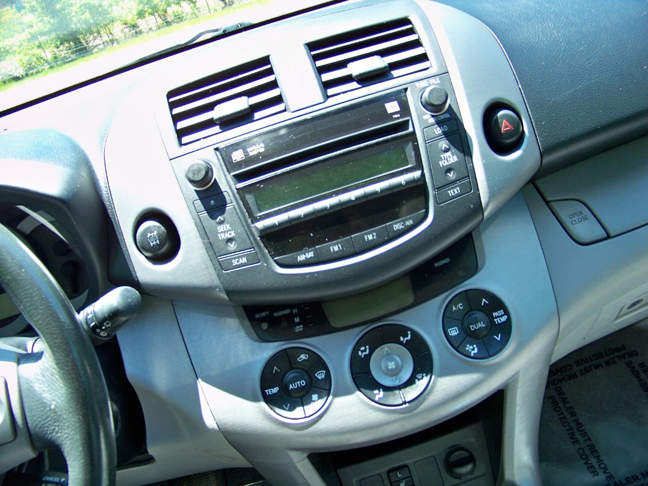 Toyota RAV4 Limited I4 4WD 2008