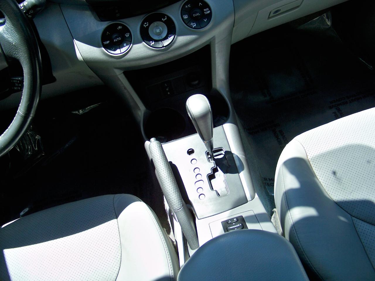 Toyota RAV4 Limited I4 4WD 2008