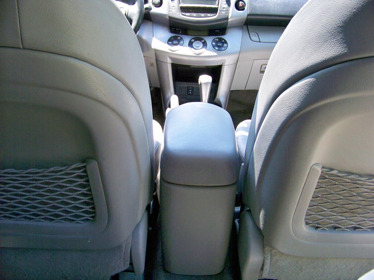 Toyota RAV4 Limited I4 4WD 2008