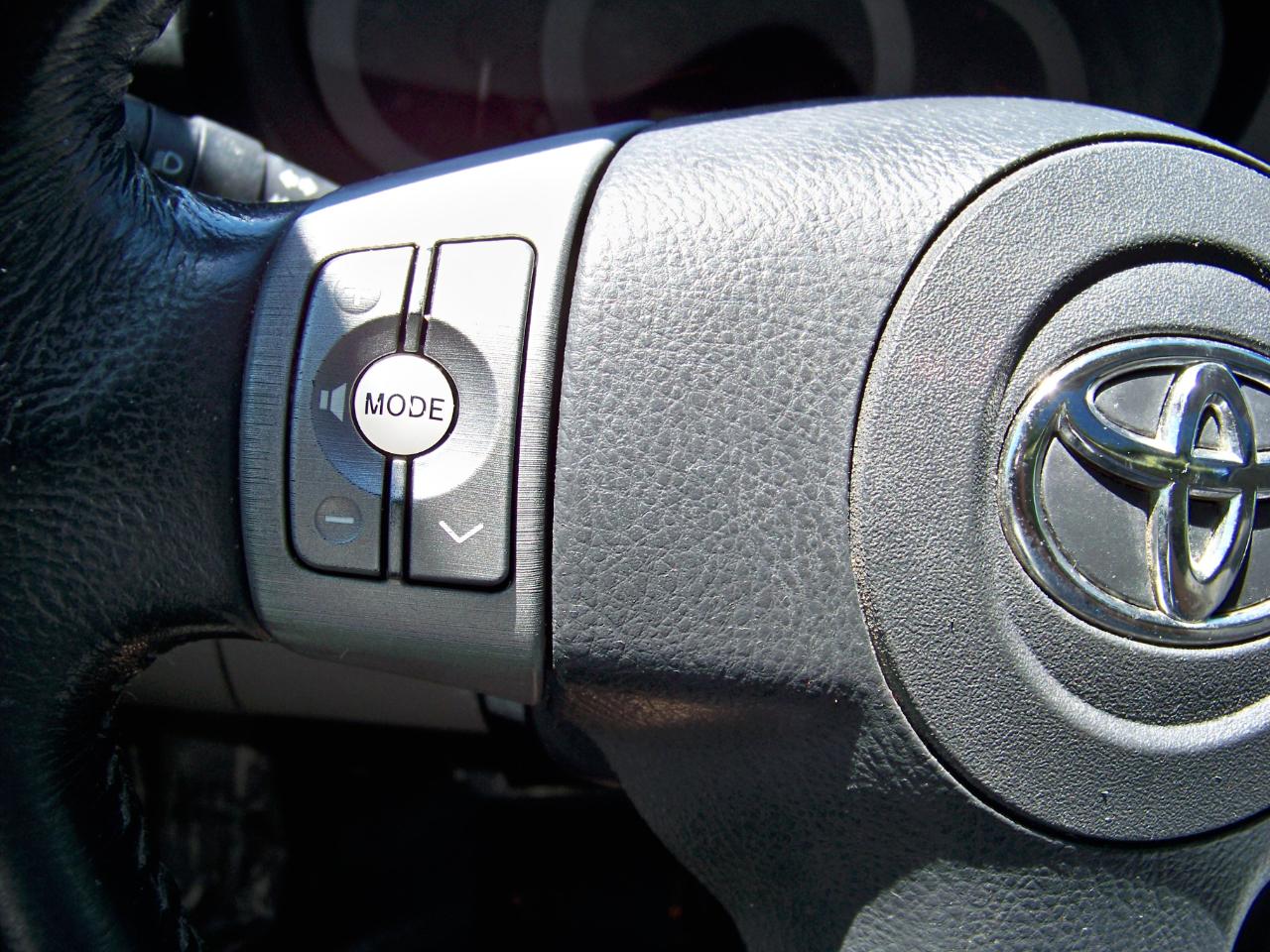 Toyota RAV4 Limited I4 4WD 2008