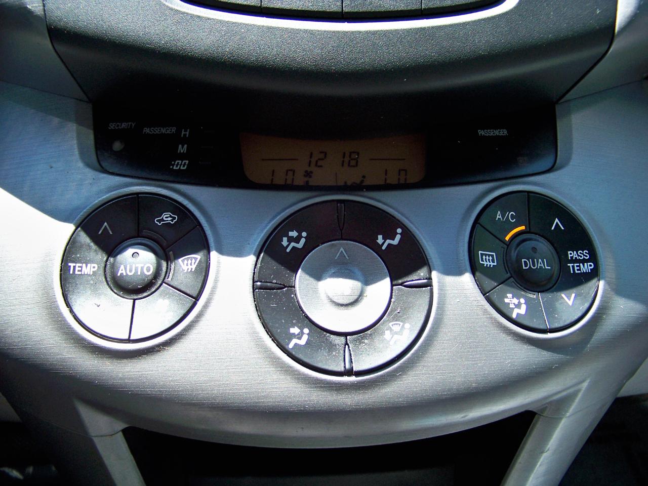 Toyota RAV4 Limited I4 4WD 2008