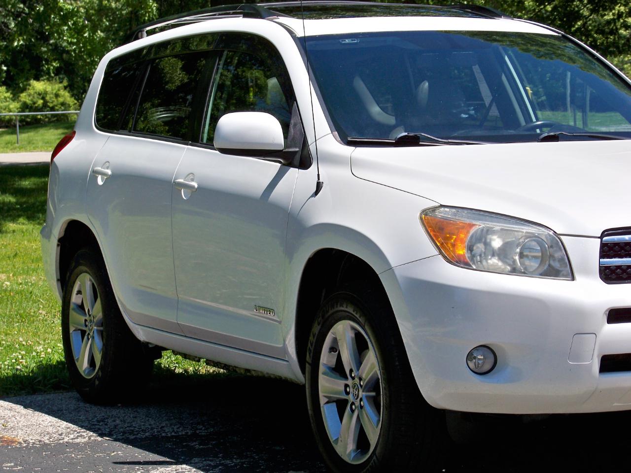 Toyota RAV4 Limited I4 4WD 2008